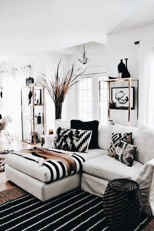 The WOW Factor of bringing a splash of black into a space